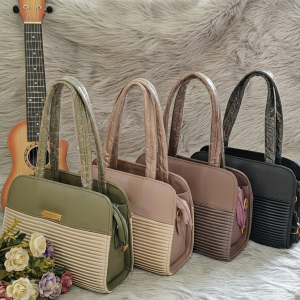 Burberry Heritage Structured Handbag